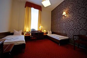 Фото номера Двухместный номер с 1 кроватью Отель Hotel Staromiejski г. Слупск 2