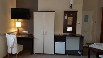 Фото номера Улучшенный двухместный номер с 2 отдельными кроватями Отель Hotel Atena г. Слупск 3