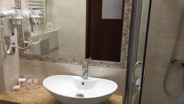 Фото номера Большой семейный номер Отель Hotel Atena г. Слупск 7
